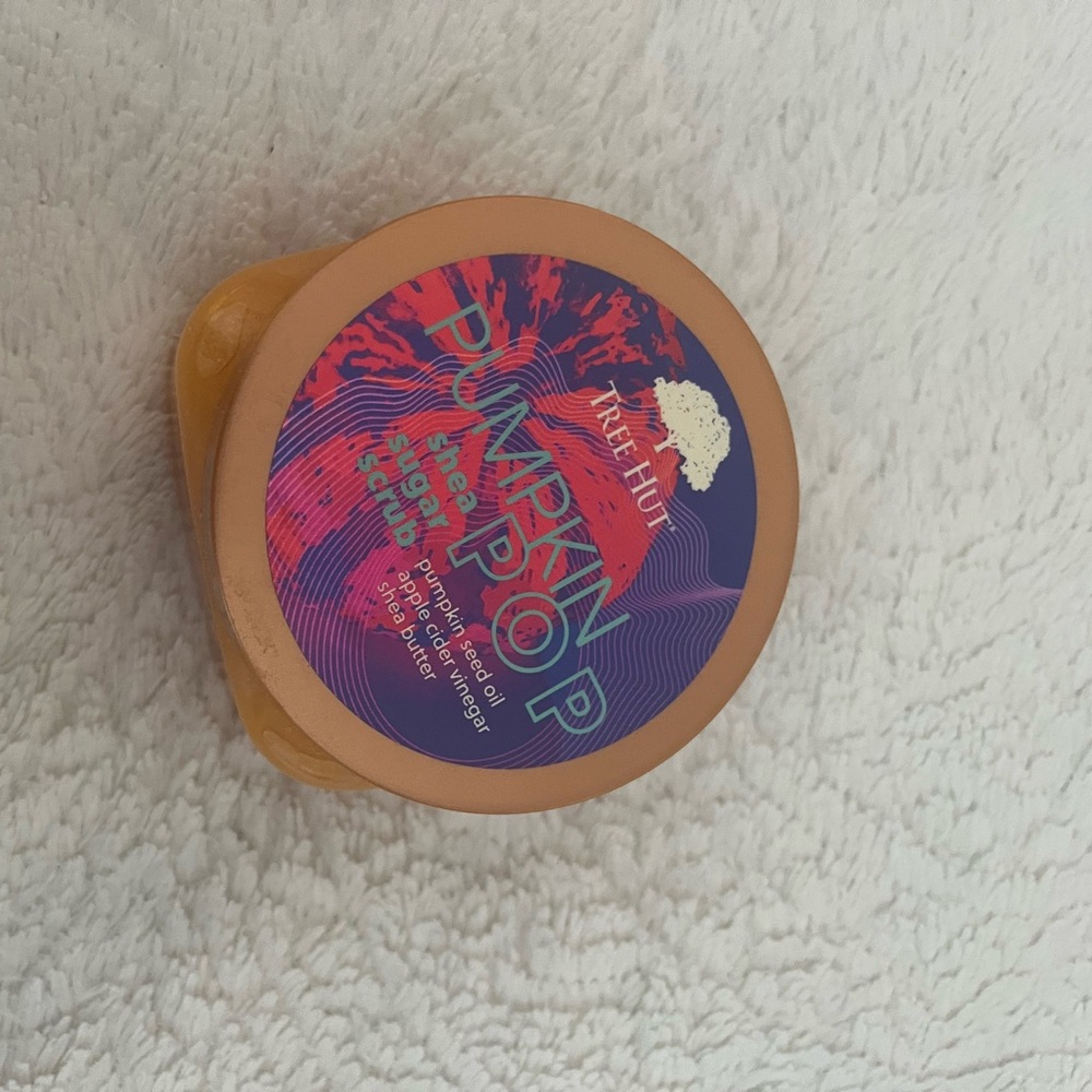 Tree hut sugar scrub